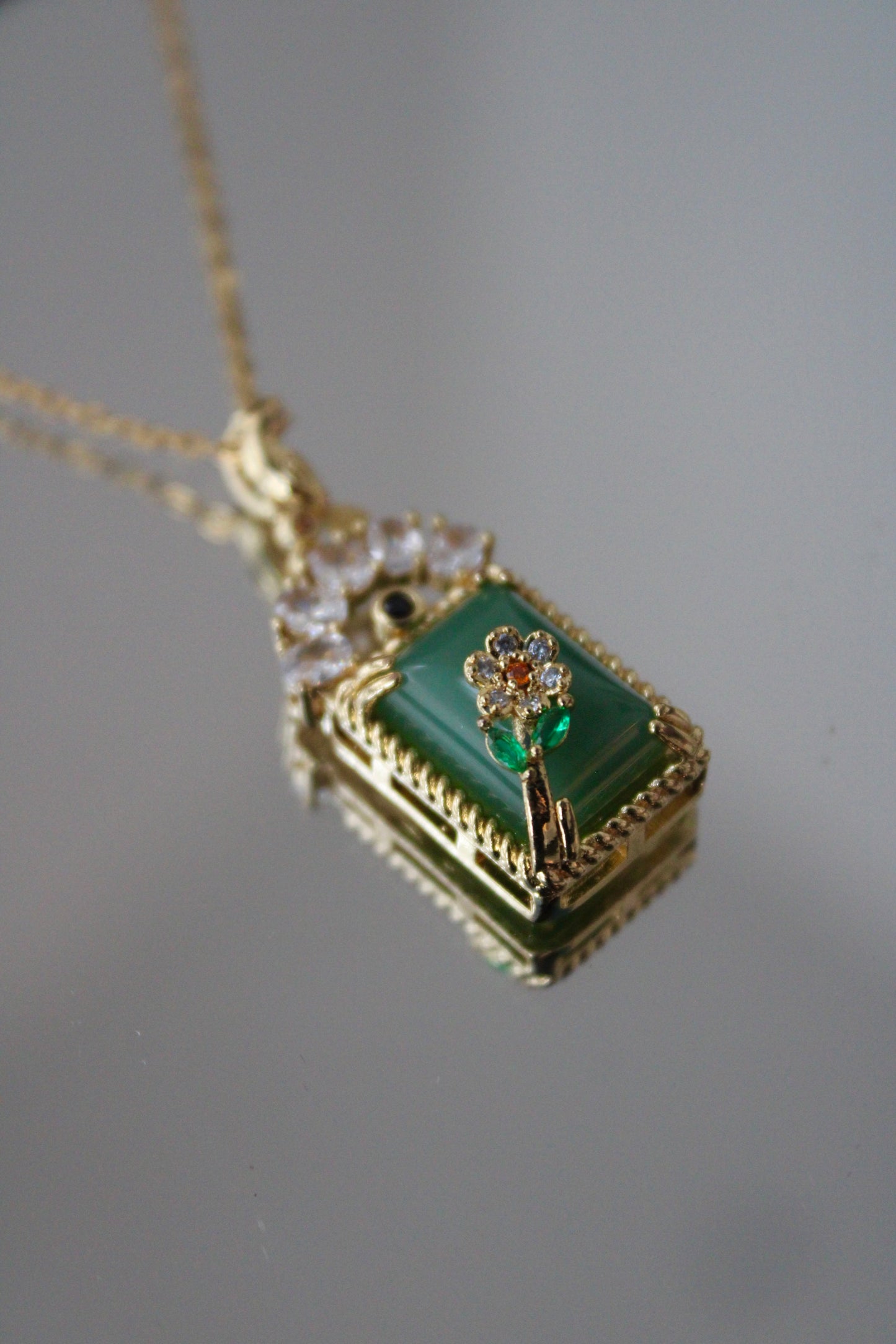 Flower Jade Necklace