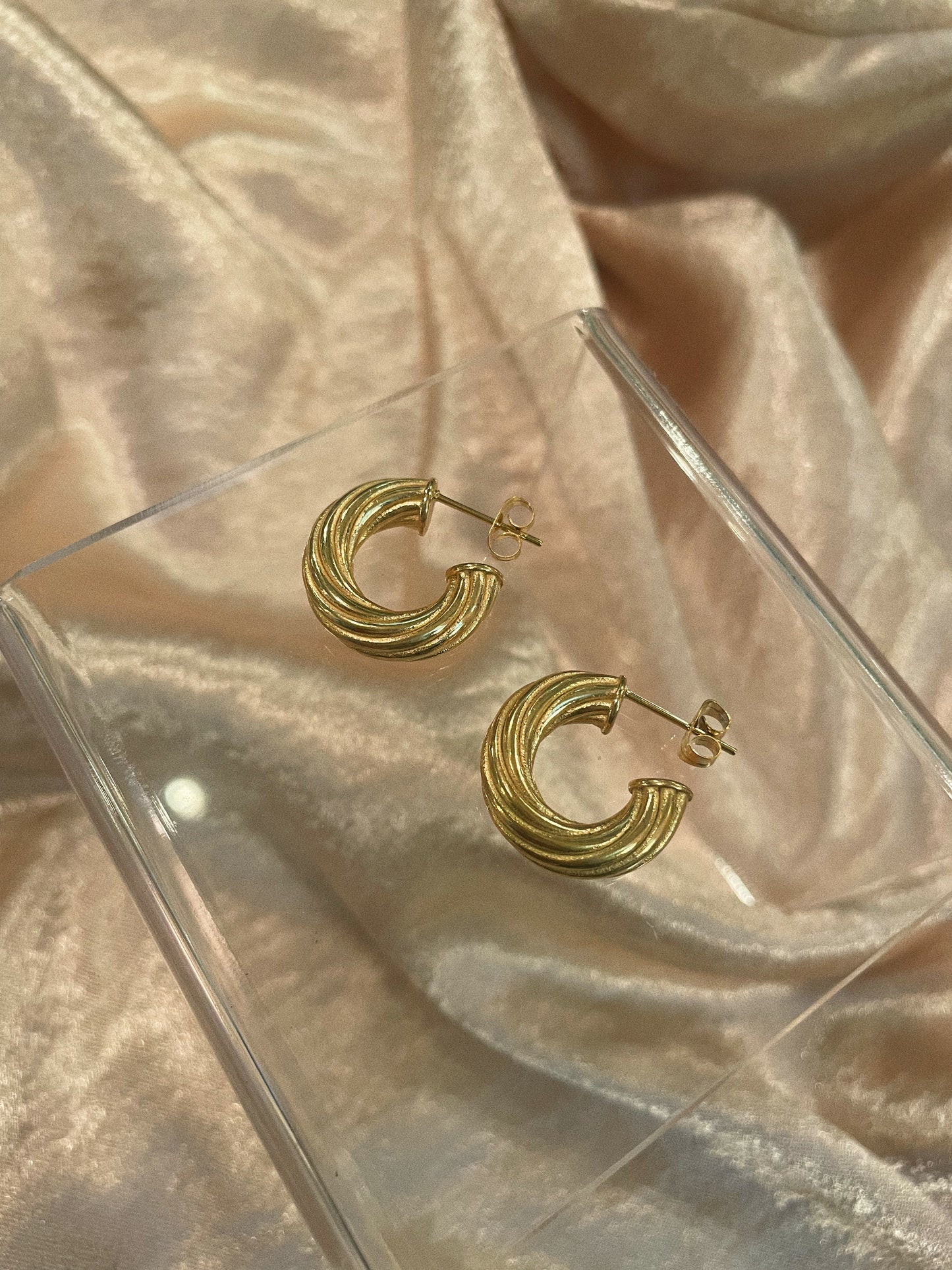 Gold Mini Hoops III