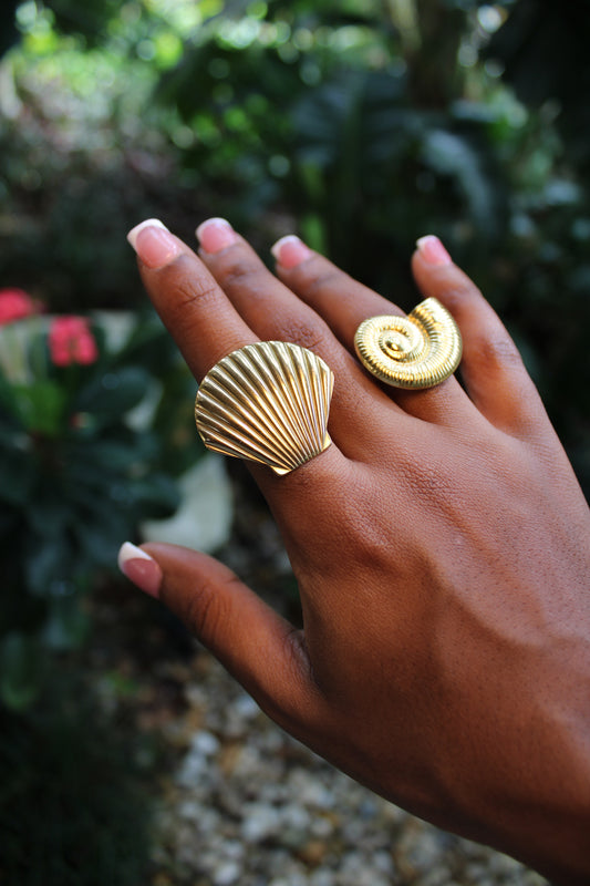 Gold Seashell Ring
